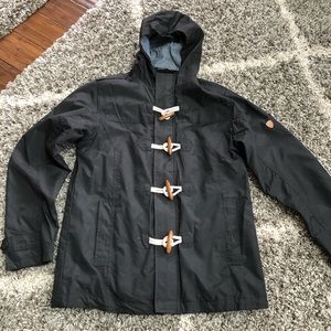 Rain jacket- toggle buttons and zipper size L